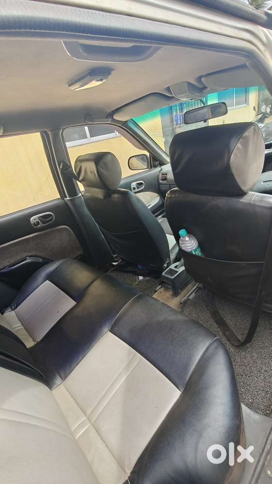 Maruti Suzuki Esteem 2002