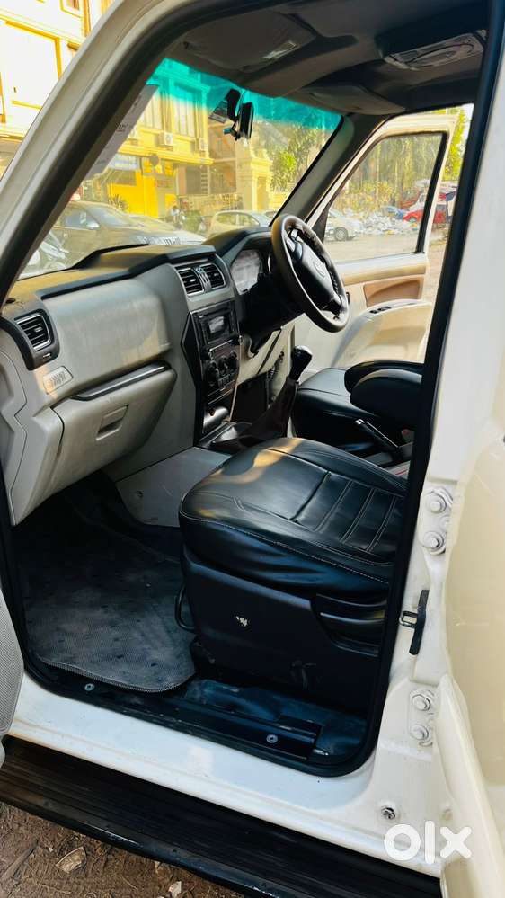 Mahindra Scorpio S8, 2015, Diesel