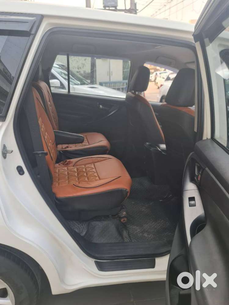 Toyota Innova Crysta 2.4 Gx Mt, 2017, Diesel
