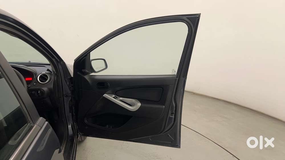 Ford Figo Petrol Zxi, 2012, Petrol