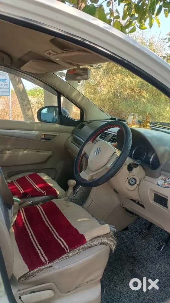 Maruti Suzuki Ertiga 2013