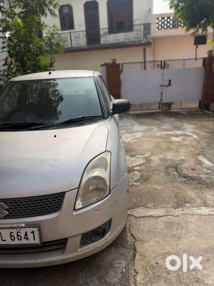 Maruti Suzuki Swift 2010 Petrol Manual