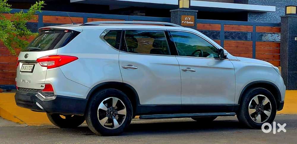 Mahindra Alturas G4, 2019, Diesel