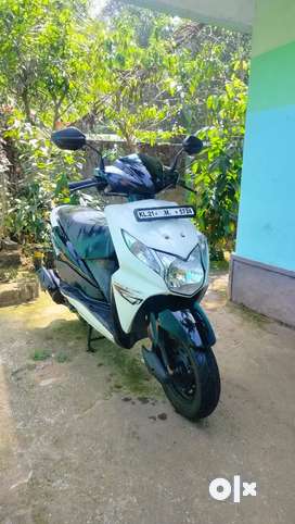 Honda dio ladies clearance bike