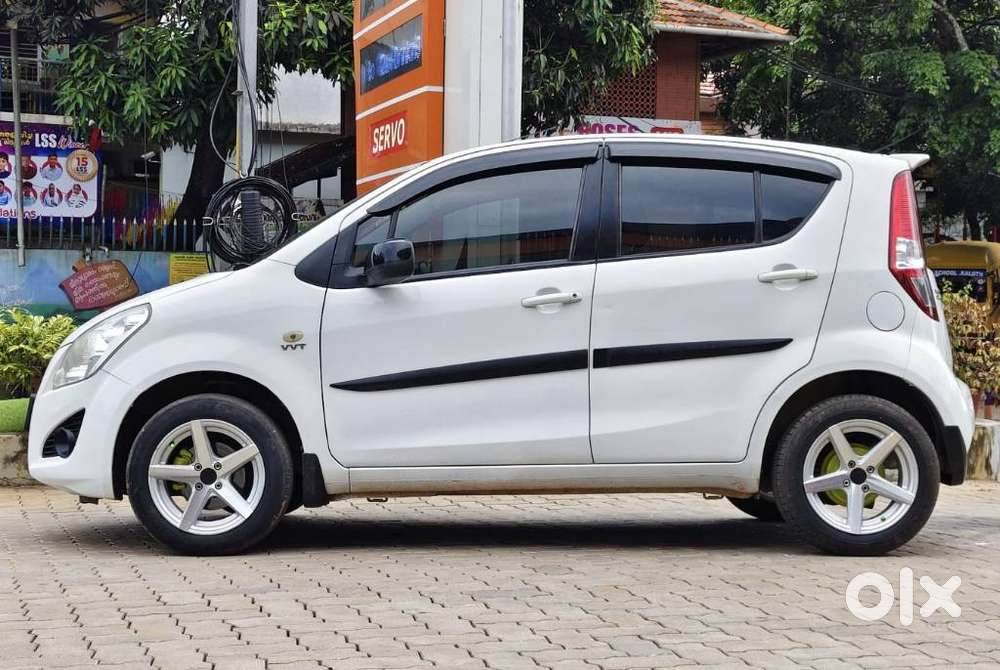 Maruti Suzuki Ritz Vxi, 2014, Petrol