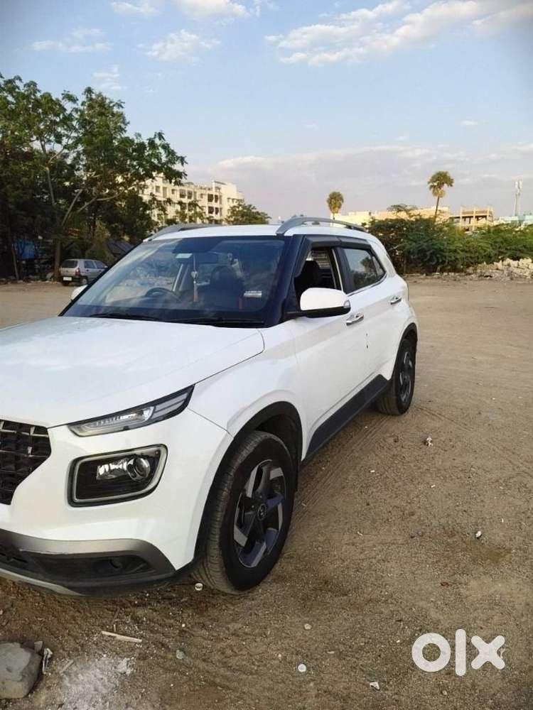 Hyundai Venue Sx(o) Knight Edition Mt, 2022, Diesel