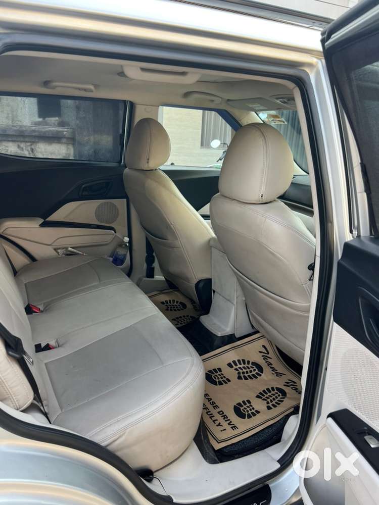 Mahindra Xuv300 2021 Petrol