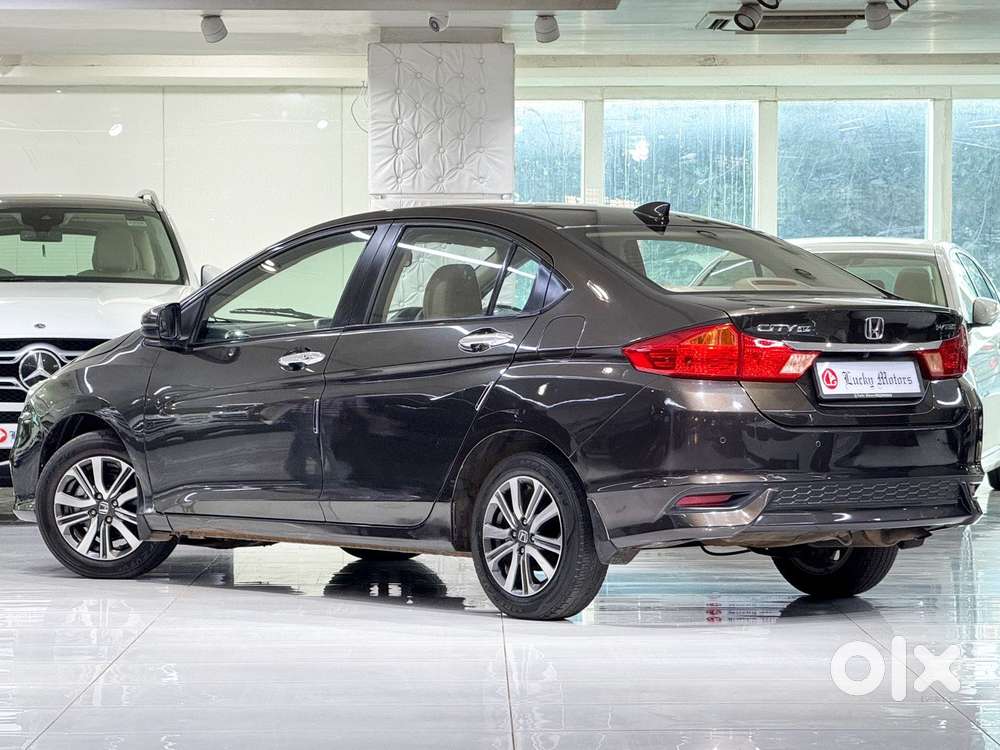 Honda City 1.5 V Cvt I-vtec Mt, 2022, Petrol