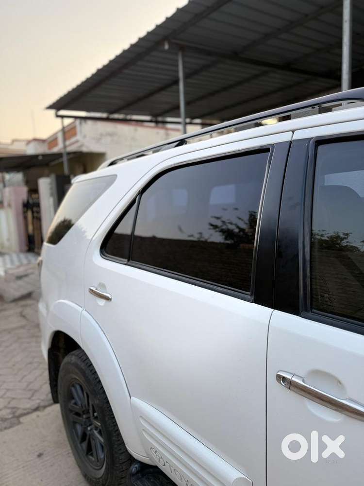 Toyota Fortuner 2015 Diesel Well Maintained