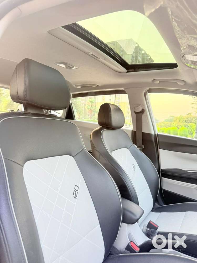 Hyundai New I20 1.2 Asta (o) Ivt, 2023, Petrol