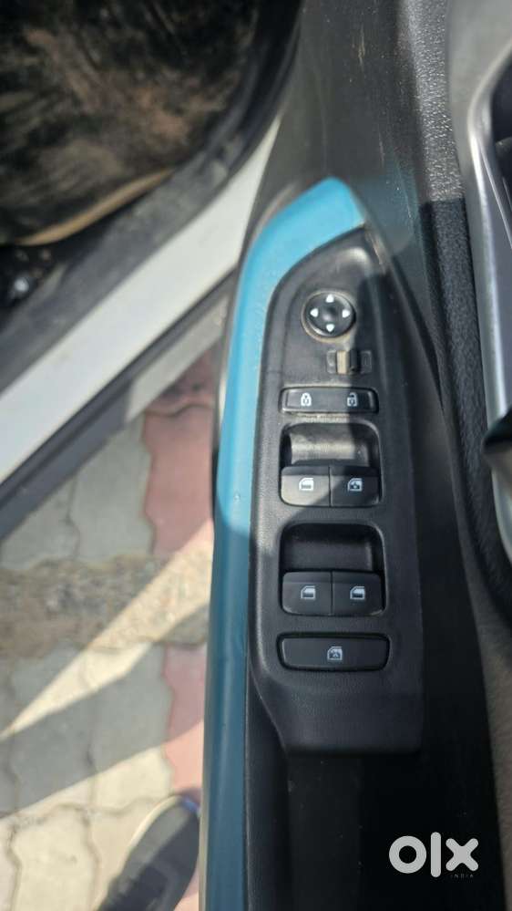 Hyundai Venue S Turbo, 2024, Petrol