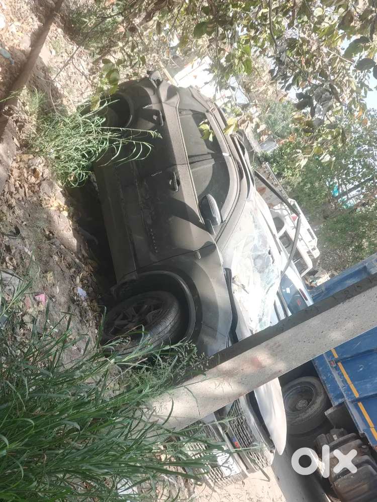 Tata Harrier 2024 Diesel 32542 Km Driven