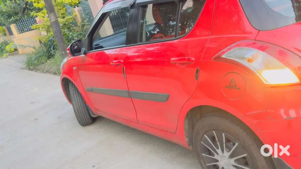 Maruti Suzuki Swift Vxi 2016