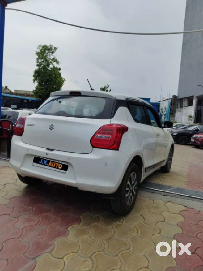 Maruti Suzuki Swift 1.2 Vxi (o), 2022, Petrol