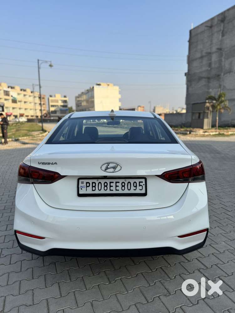 Hyundai Verna Crdi 1.6 E, 2018, Diesel