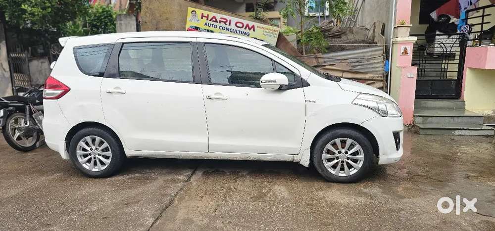 Maruti Suzuki Ertiga 2013 
Diesel 102000 Km Driven