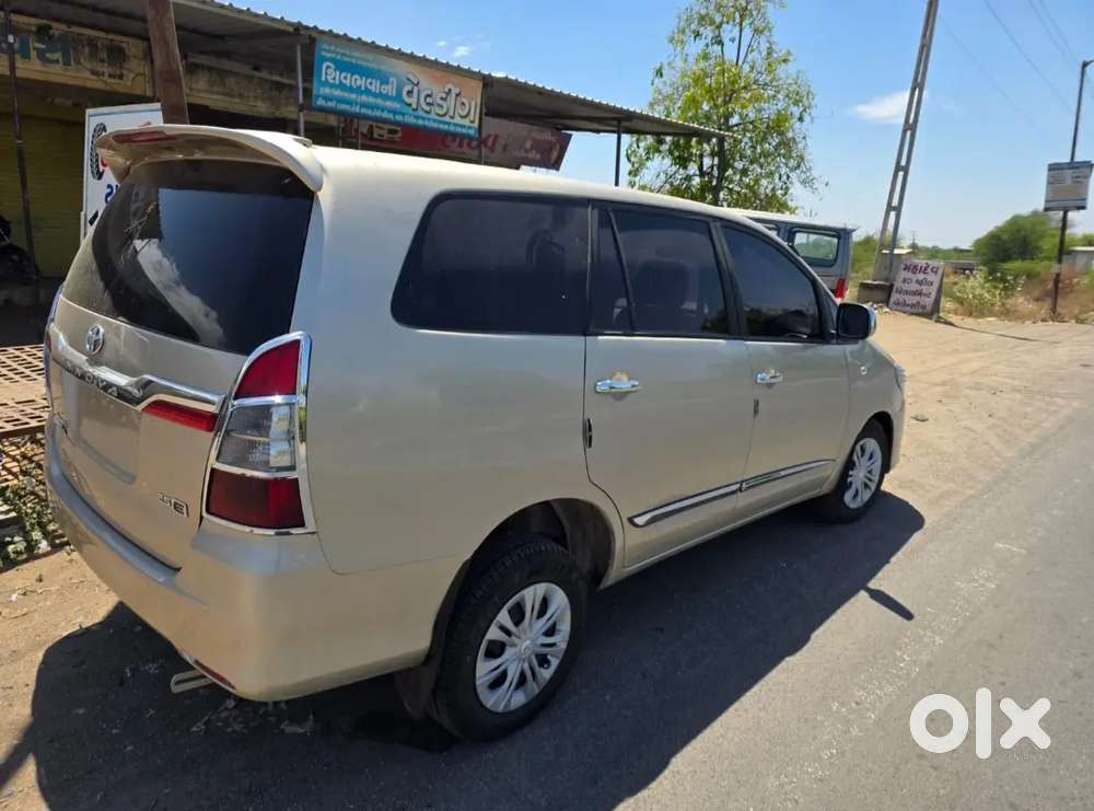 Toyota Innova 2013