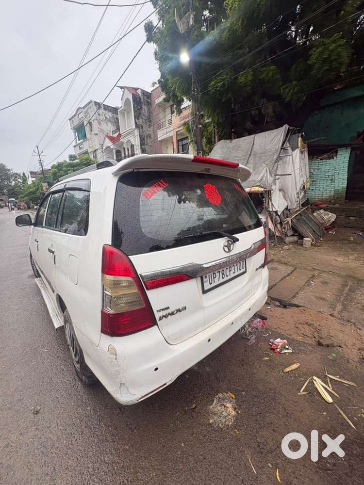 Toyota Innova 2012 Diesel 250000 Km Driven