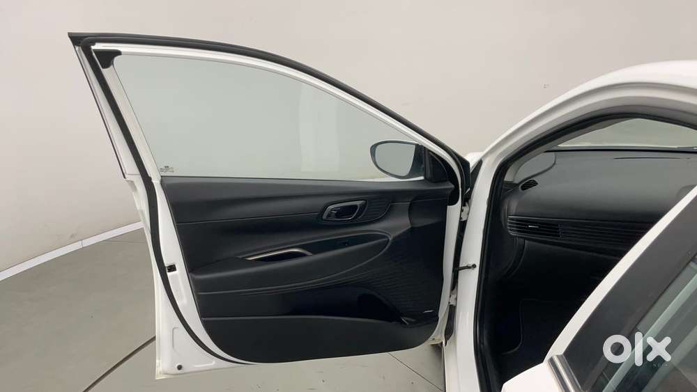 Hyundai New I20 1.2 Asta (o) Mt, 2023, Petrol