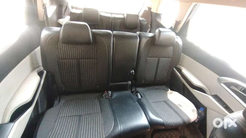 Good Condition And Interior Rear Camera Features,7 Seater Comfortable