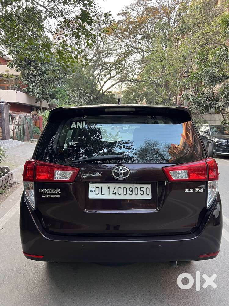 Toyota Innova Crysta