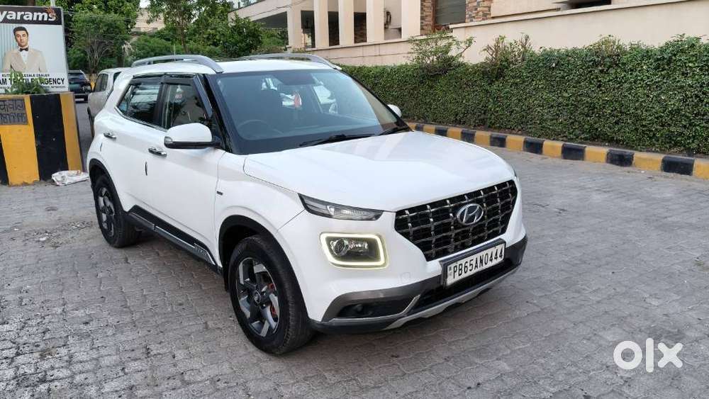 Hyundai Venue Sx Plus Turbo Dct, 2020, Petrol