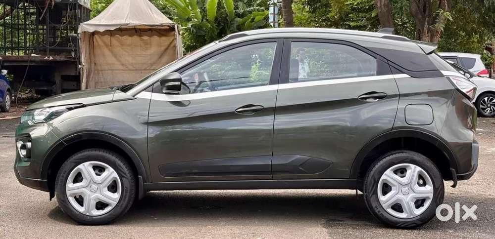 Tata Nexon 1.2 Revotron Xm Plus (s), 2023, Petrol