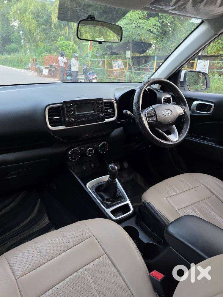 Hyundai Venue 1.2 S (o), 2021, Cng & Hybrids