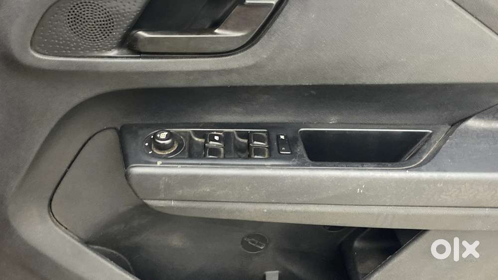 Tata Punch Camo Adventure Mt, 2022, Petrol