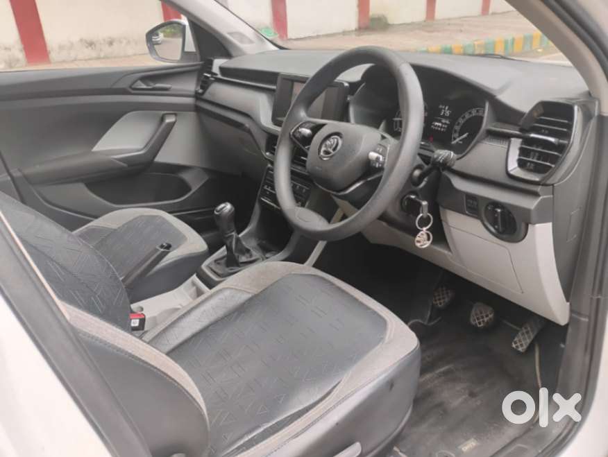 Skoda Kushaq 1.0 Tsi Active, 2023, Petrol