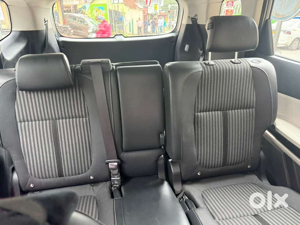Kia Carens Petrol 2023