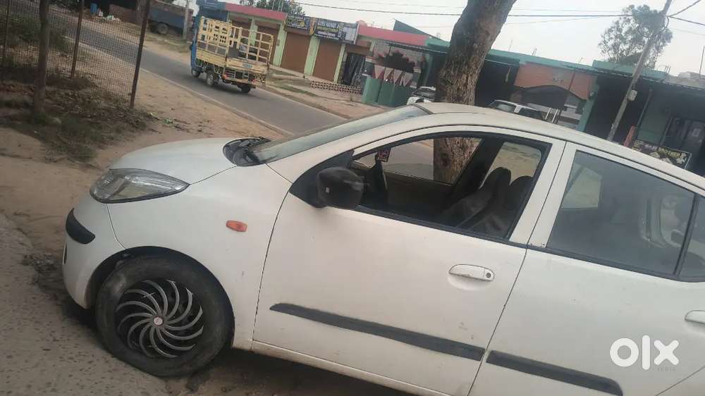 Hyundai I10 Magna 2010 Car Batter Condition