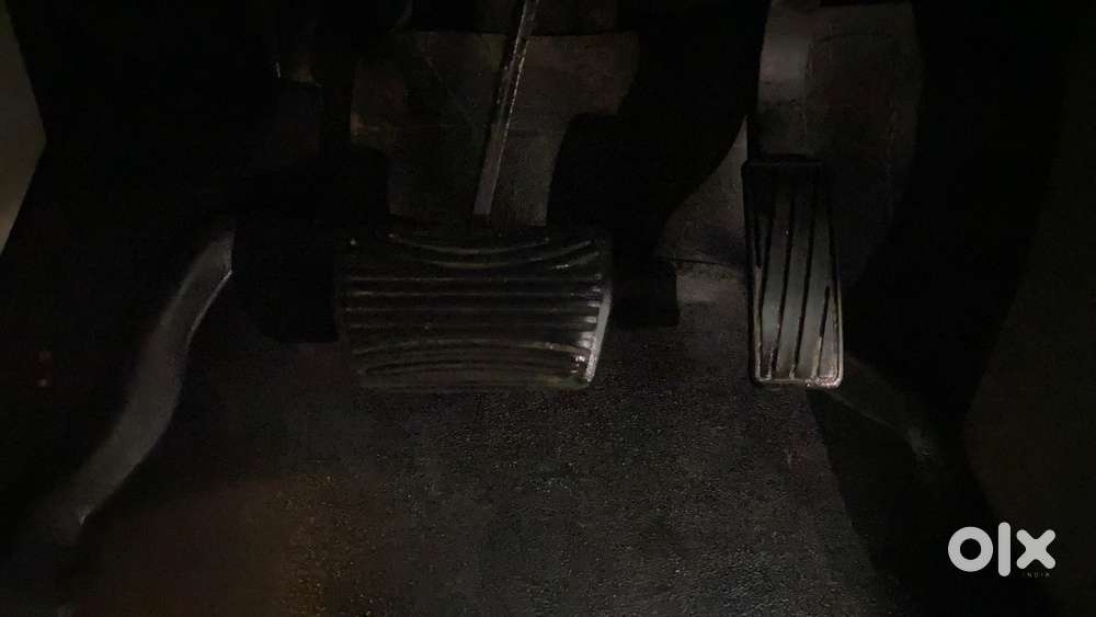 Mahindra Xuv300 W8 Amt Optional Diesel, 2023, Diesel