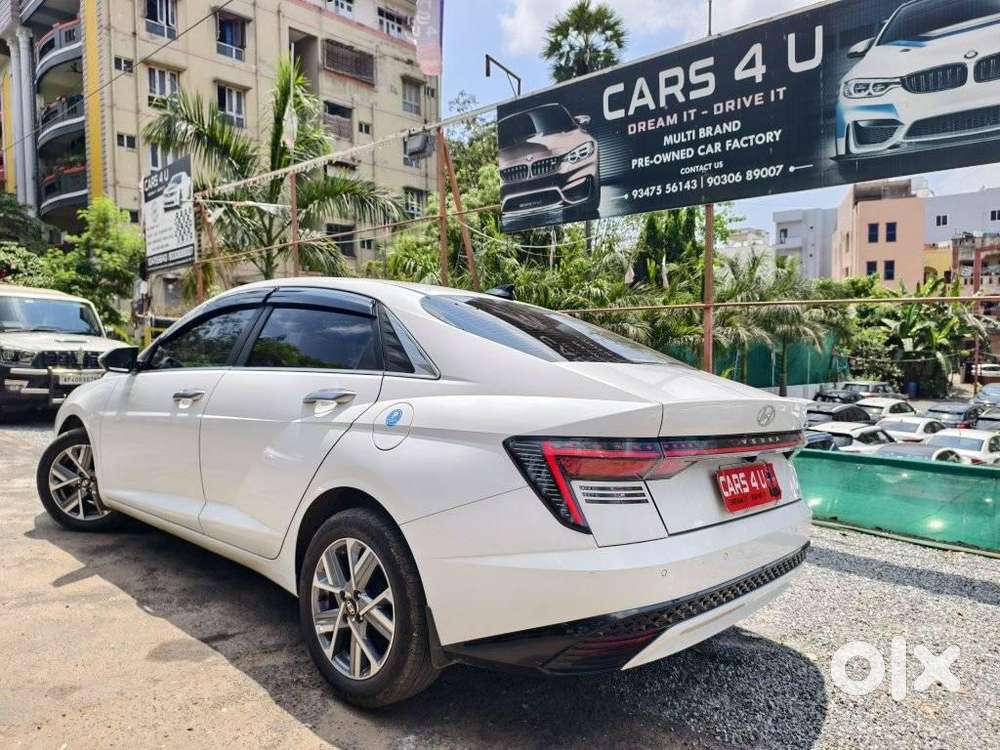 Hyundai Verna 1.5 Mpi Mt Sx (o), 2024, Petrol