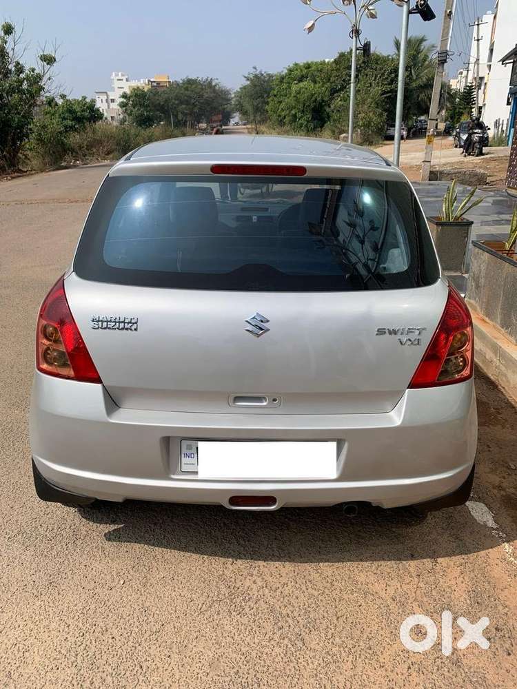 Maruti Suzuki Swift 2010