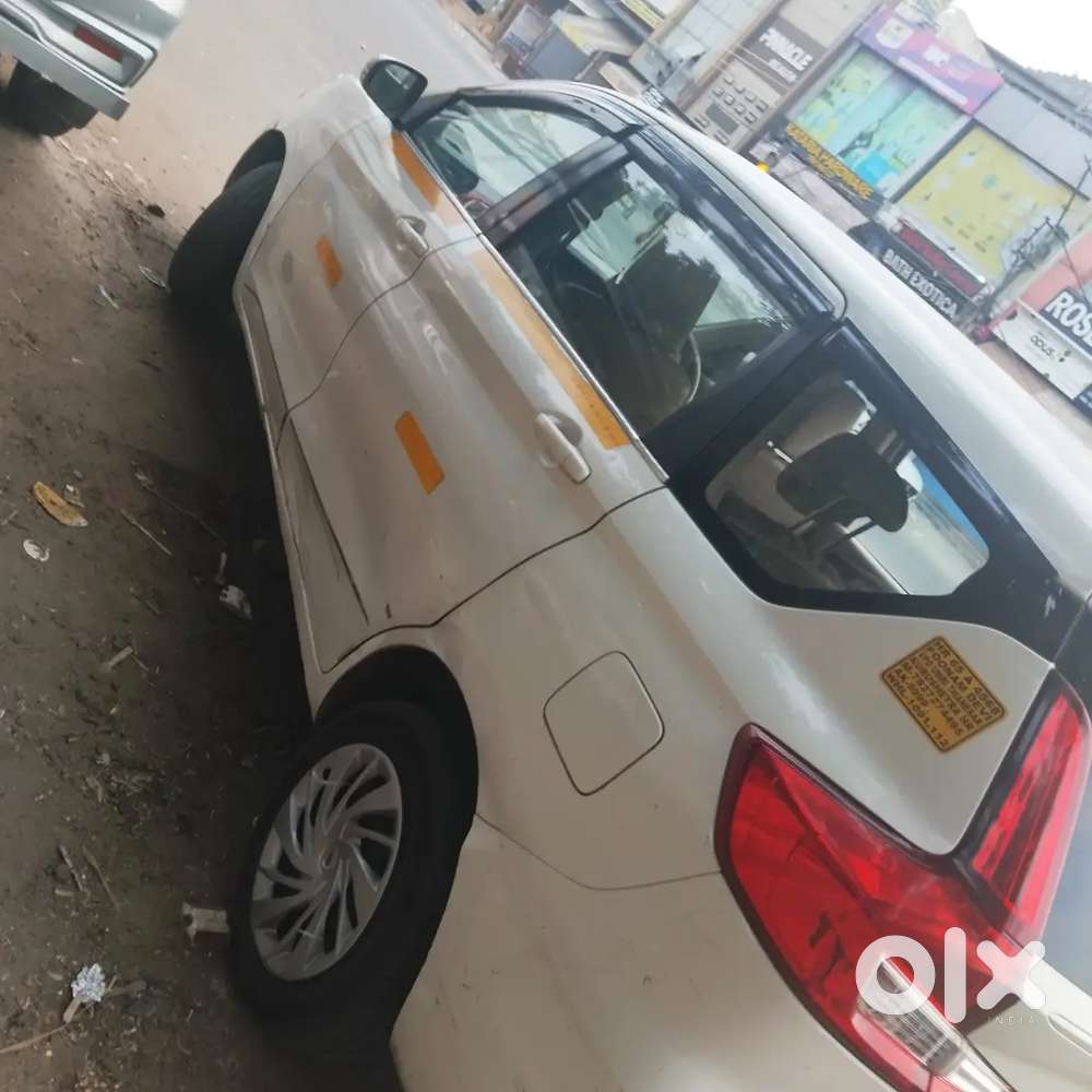 Maruti Suzuki Ertiga 2023 Cng & Hybrids 185211 Km Driven