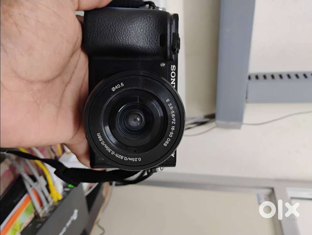 Sony A6000 Mirrorless Camera Zoom Lens Combo for Sale Cameras