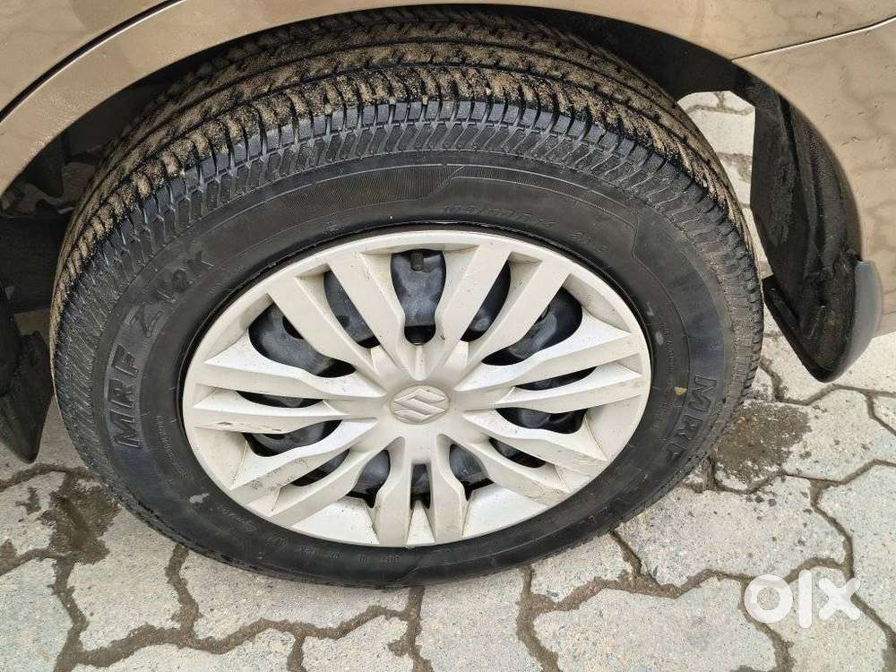 Maruti Suzuki Dzire 1.2 Vxi, 2023, Petrol