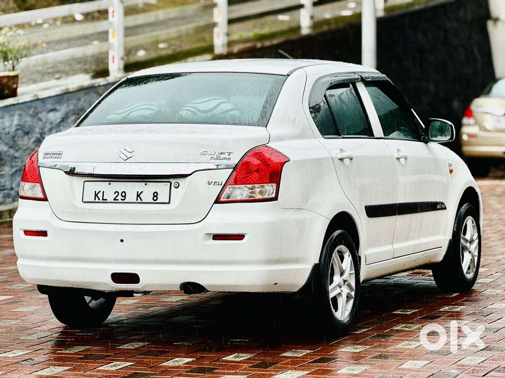 Maruti Suzuki Swift Dzire Vdi Optional, 2015, Diesel