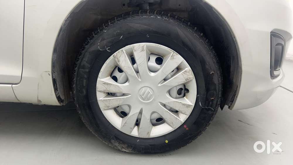 Maruti Suzuki Swift 1.2 Lxi (o), 2016, Petrol