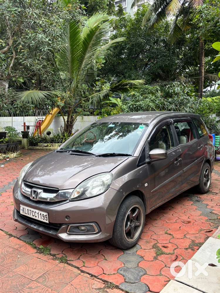 Honda Mobilio Diesel Variant 2014
