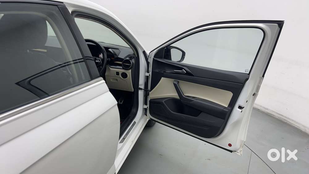 Skoda Slavia Style 1.5l Tsi Dsg, 2023, Petrol