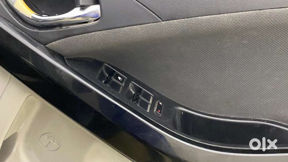 Tata Nexon 1.2 Revotron Xza Plus, 2019, Petrol