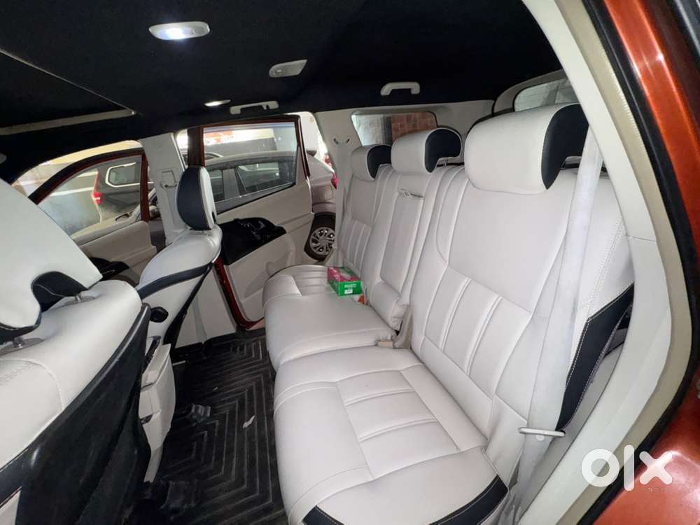 Mahindra Xuv500 2015 Year