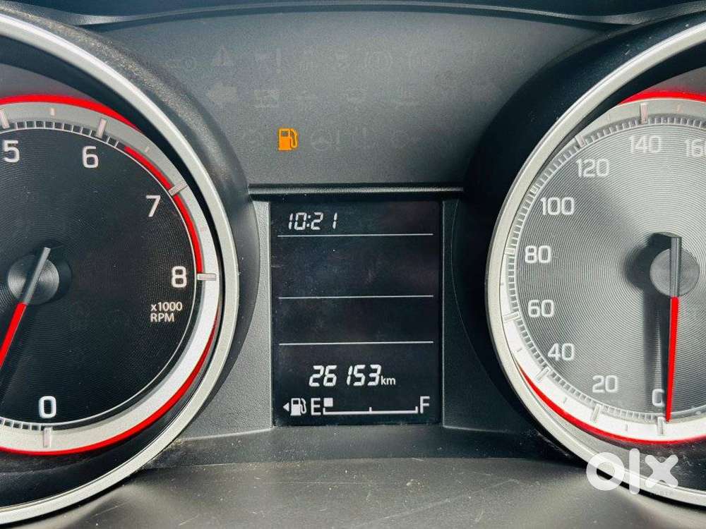 Maruti Suzuki Swift Vxi + Manual, 2023, Petrol