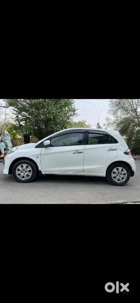 Honda Brio 2012 Petrol Well Maintained