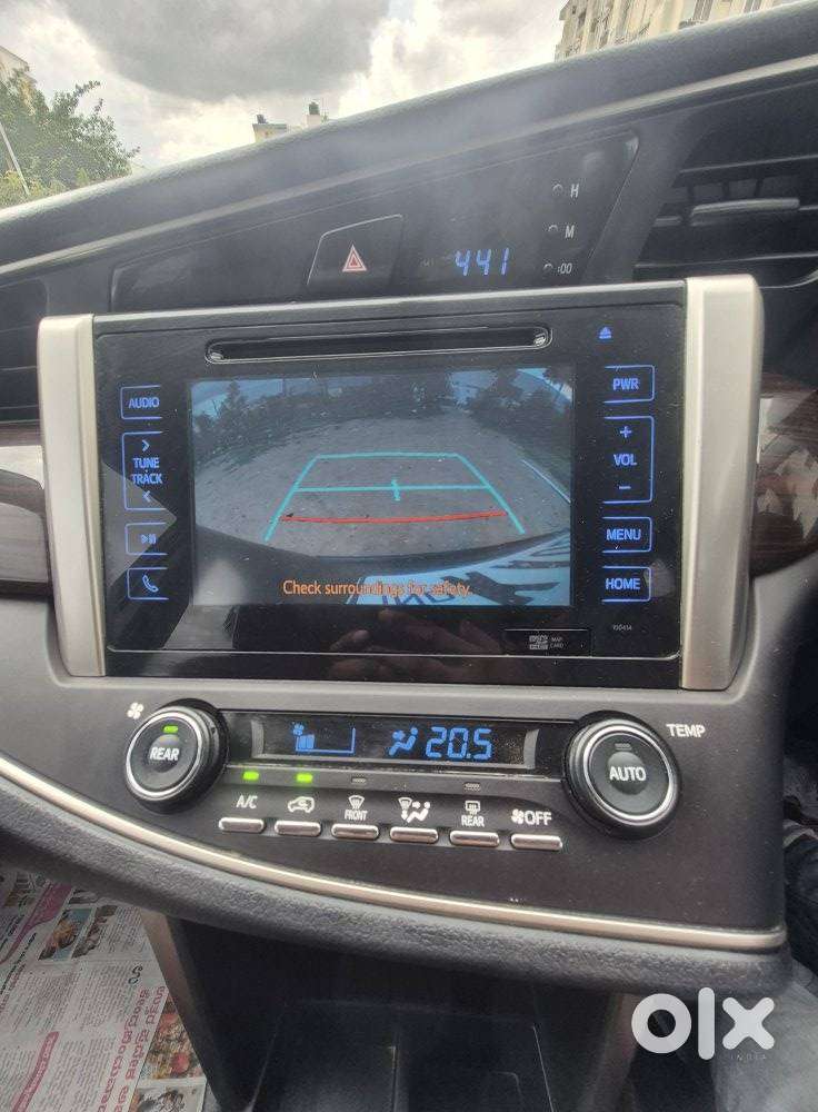 Toyota Innova Crysta 2.8 Zx At, 2016, Petrol