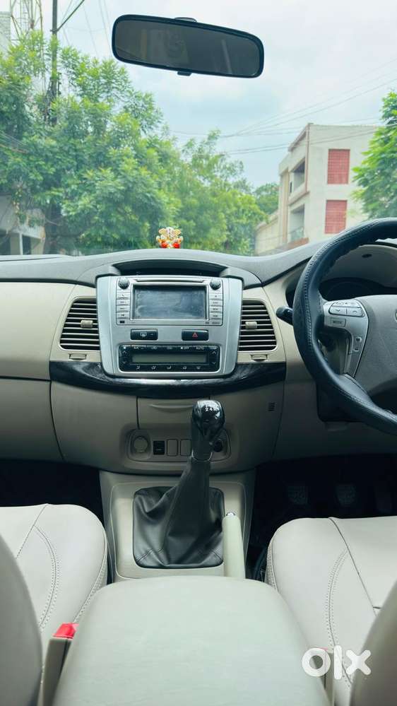 Toyota Innova 2.5 Z Diesel 7 Seater, 2014, Diesel