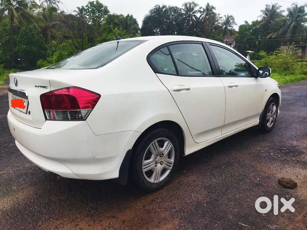 Excellent Condition Well Mentioned Cng Fitted Clean Car
