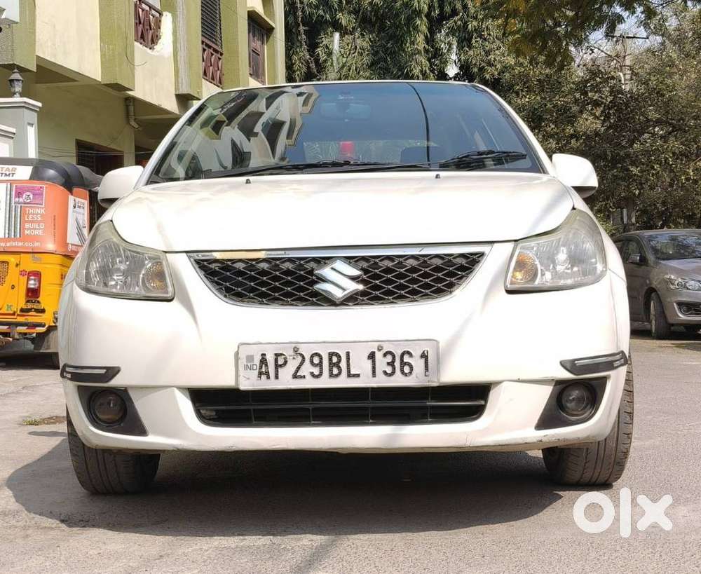 Maruti Suzuki Sx4 Zxi Automatic Bs-iv, 2011, Petrol